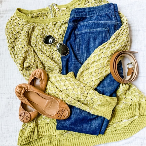 Anthropologie Sweaters - Anthropologie Soft Knit Sweater